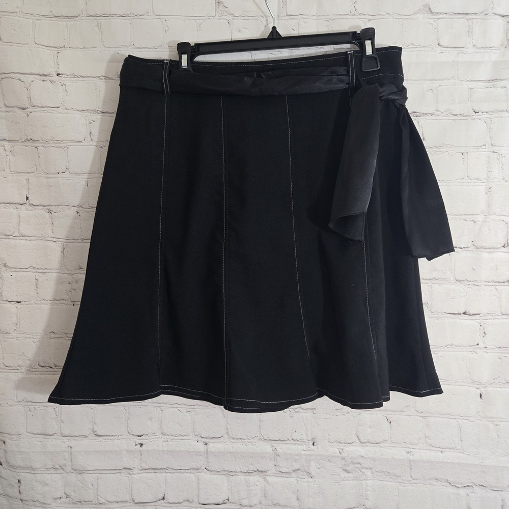 Vtg Y2K Exact change Black Flared Tie Belt Mini Skirt Sz 9 Punk Emo Goth